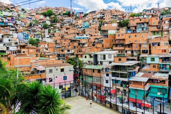 Immersion Authentique dans la Comuna 13